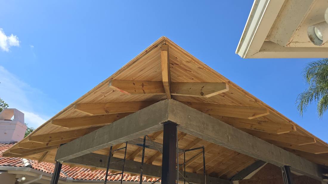 Open-rafter hip roof